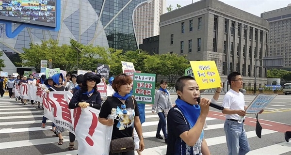 '학교 가는 길' 상영금지가처분 위기... 인권단체, 탄원서 받는다